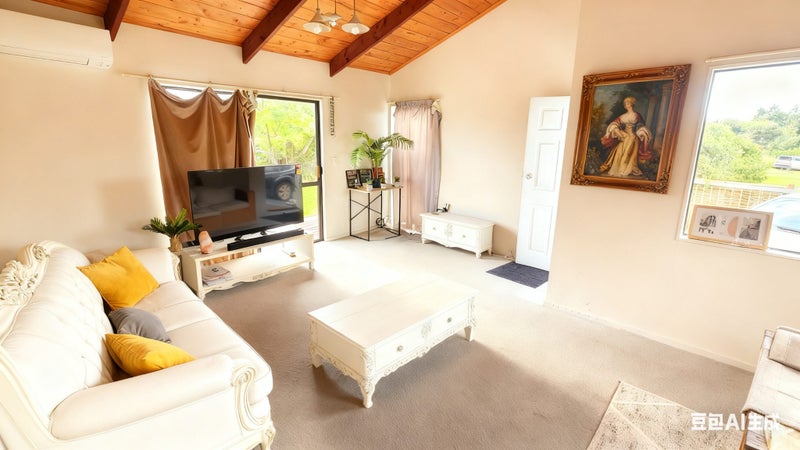 62 West Fairway, Golflands, Auckland - Carousel 2