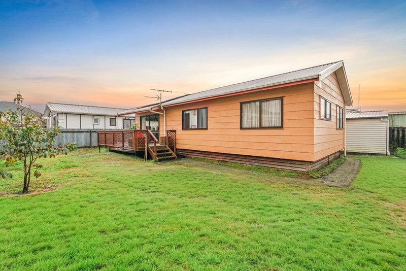 2/78 Coronation Road, Papatoetoe, Auckland - Carousel 1