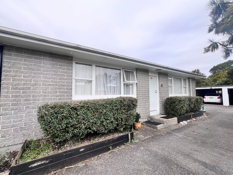 2/61 Aorangi Road, Bryndwr, Christchurch - Carousel 2