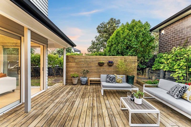 7 Waiarohia Place, Hobsonville, Auckland - Carousel 1