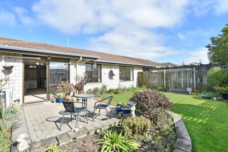 2/7 Cassidy Place, Belfast, Christchurch - Carousel 1