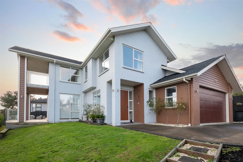 10 Michael Richard Place, East Tamaki Heights, Auckland - Carousel 2