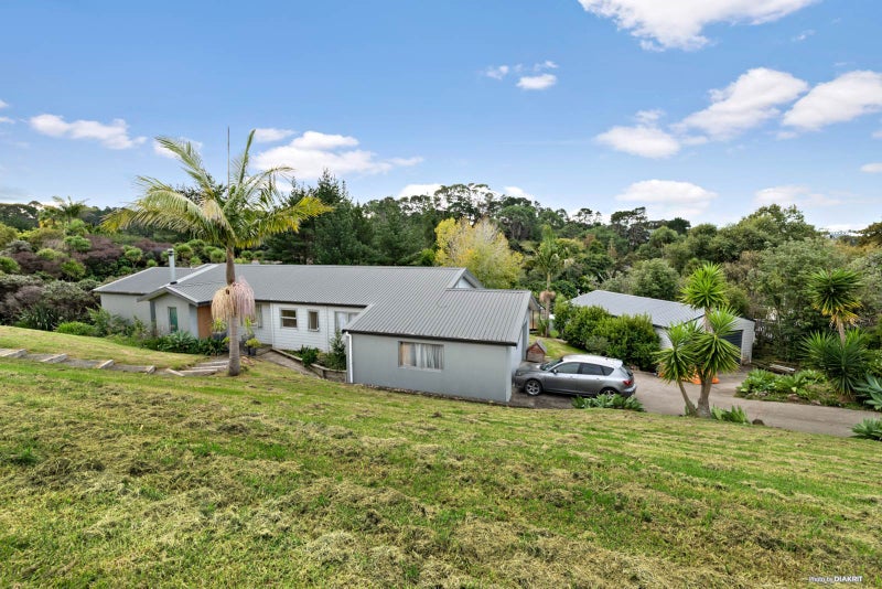 39A Cedar Terrace, Stanmore Bay, Whangaparaoa - Carousel 1