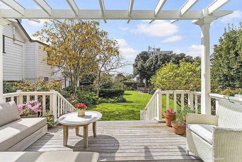 56A Hobson Street, Thorndon, Wellington - Carousel 2