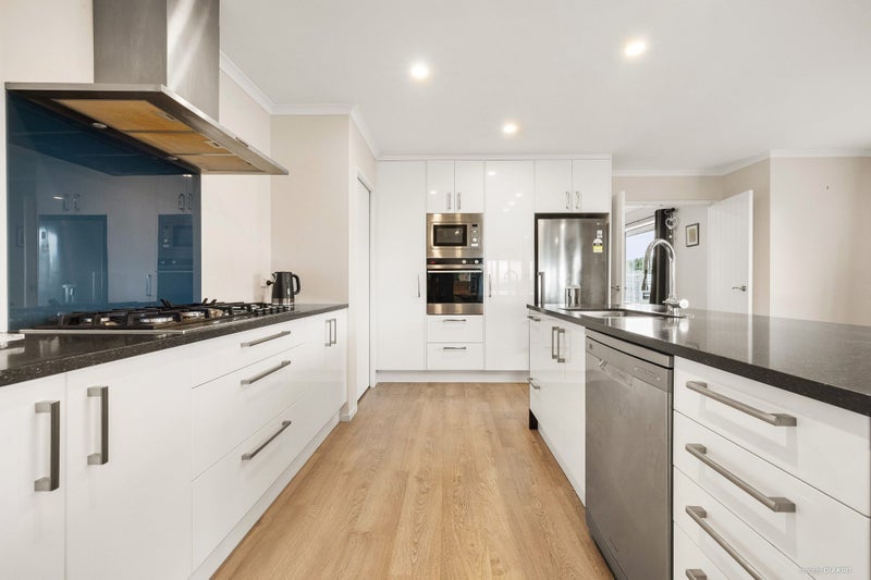 11 Naho Place, Meremere - Carousel 2