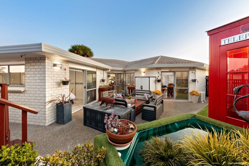 3 Splendour Close, Henderson, Auckland - Carousel 2
