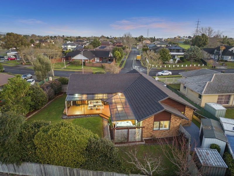 61 Rushgreen Avenue, Pahurehure, Papakura - Carousel 20