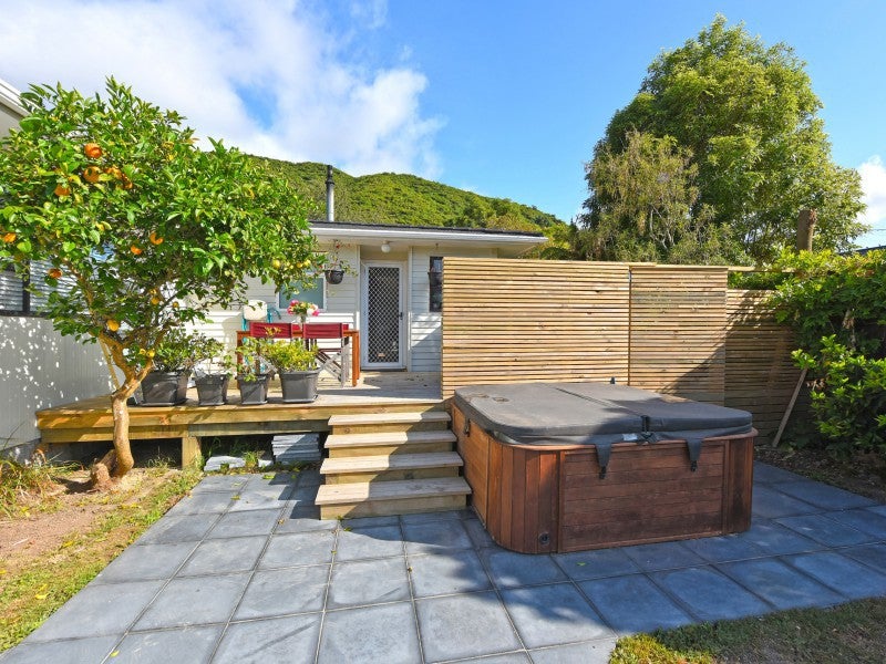 12 Indiana Grove, Totara Park, Upper Hutt - Carousel 2