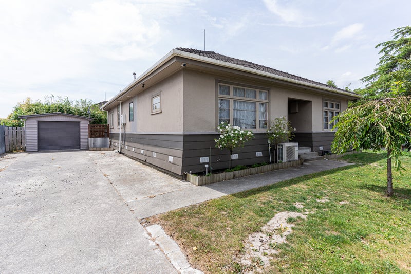 97 Botanical Road, Takaro, Palmerston North - Carousel 1