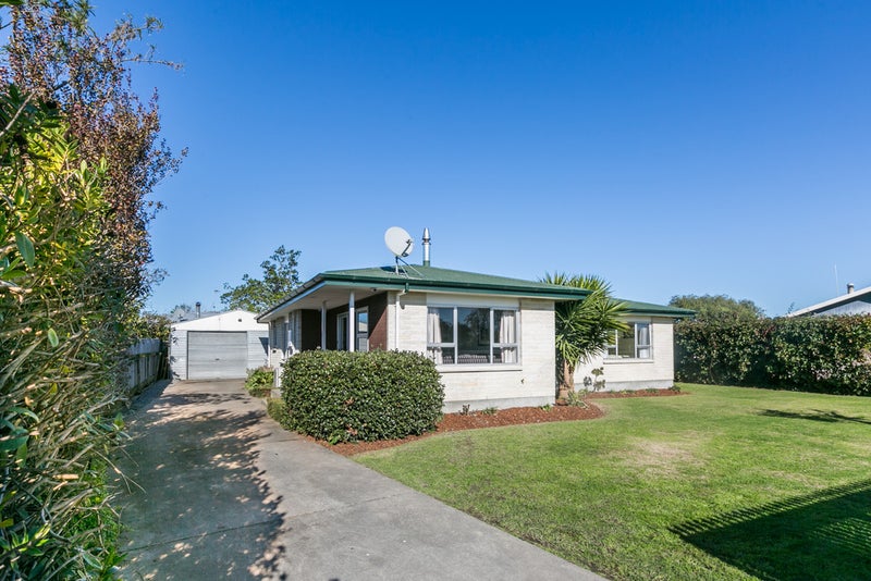 9 Valerie Street, Clive, Clive - Carousel 1