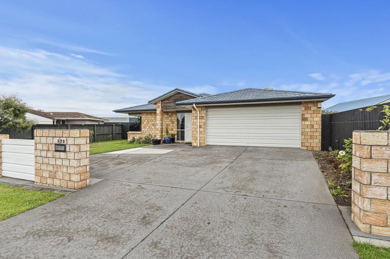 379 Carrington Street, Upper Vogeltown, New Plymouth - Carousel 18