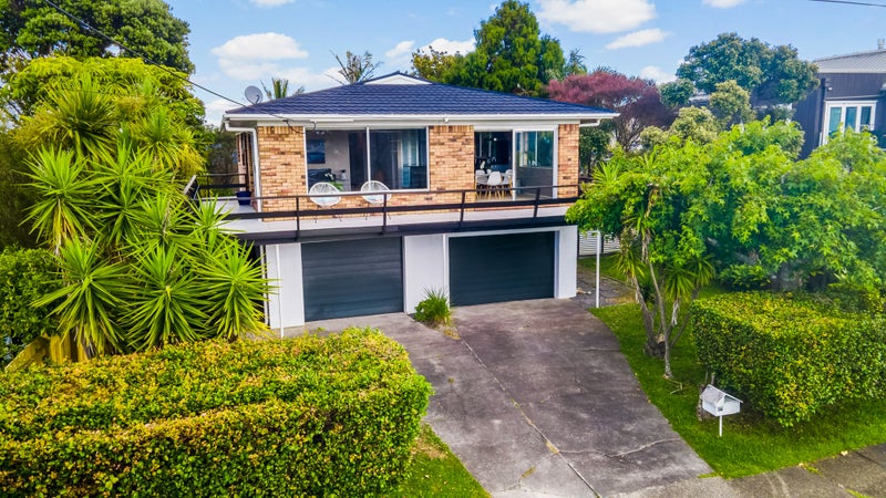 7A Hyde Road, Rothesay Bay, Auckland - Carousel 1