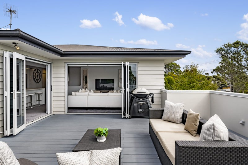 157 Riddell Road, Glendowie, Auckland - Carousel 1