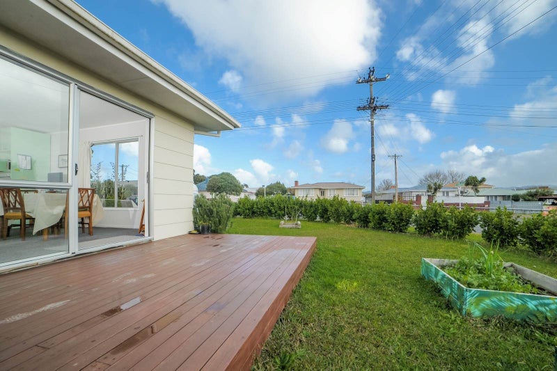 3/27 Brains Road, Kelston, Auckland - Carousel 9