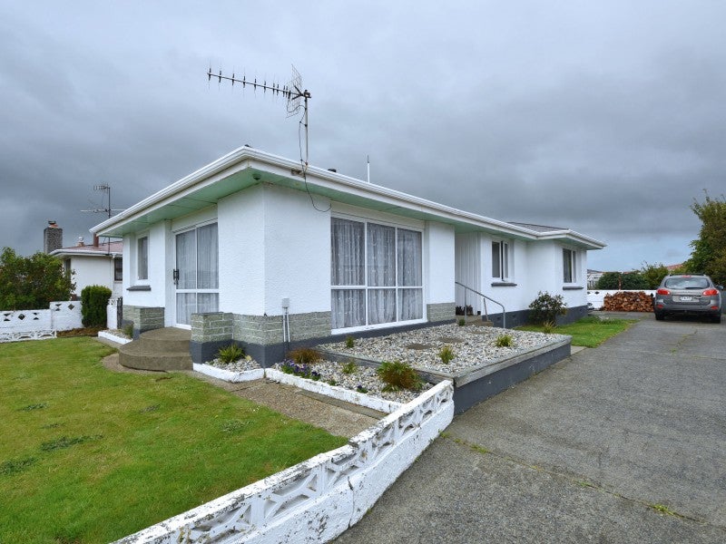 13 Glenalmond Crescent, Rockdale, Invercargill - Carousel 1