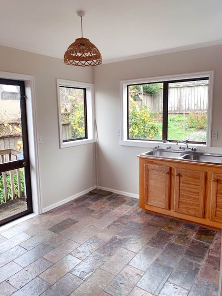 23 Sunderlands Road, Half Moon Bay, Auckland - Carousel 14