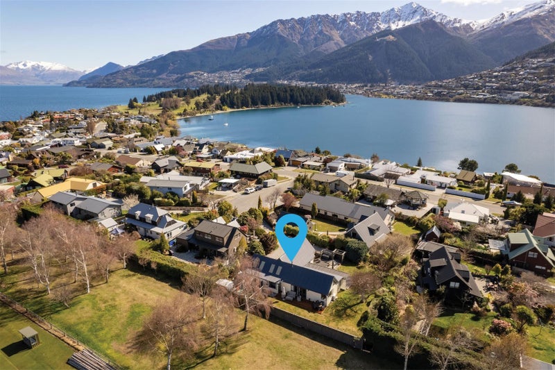 6 Kelvin Place, Kelvin Heights, Queenstown - Carousel 2