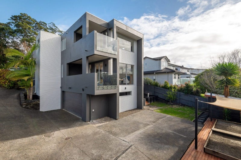 14 Ilam Lane, Fairview Heights, Auckland - Carousel 2