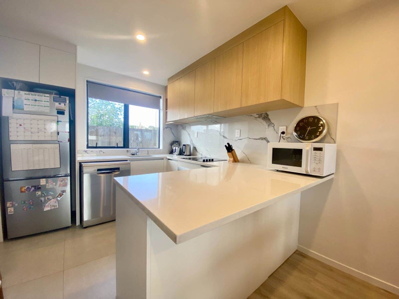 26 Elm Street, Avondale, Auckland - Carousel 2