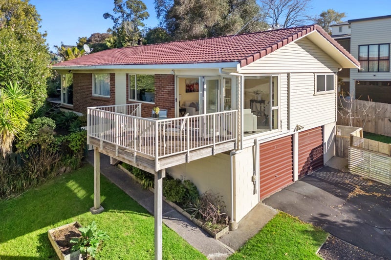 1/17 Lush Avenue, St Johns, Auckland - Carousel 1