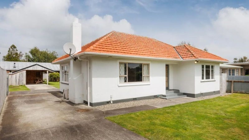 32 Keeling Street, West End, Palmerston North - Carousel 1