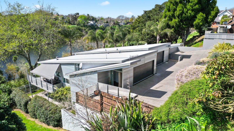 20B Hardley Street, Whitiora, Hamilton - Carousel 2