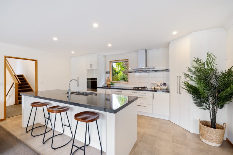 36B Wades Avenue, Saint Martins, Christchurch - Carousel 2