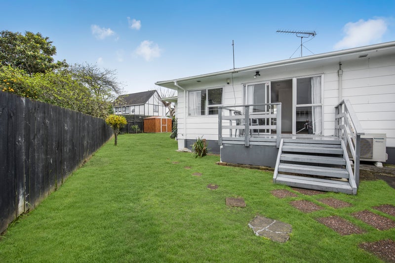 21B Challen Close, Conifer Grove, Takanini - Carousel 1