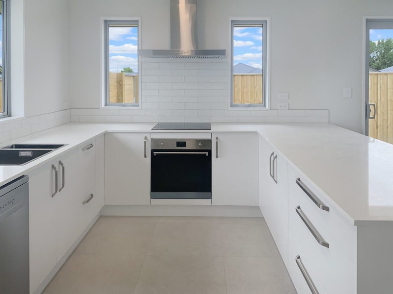 29 Strowan Avenue, Elgin, Ashburton - Carousel 2