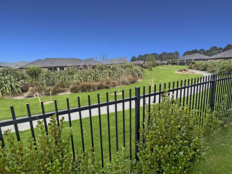 18 Luxembourg Crescent, Halswell, Christchurch - Carousel 20