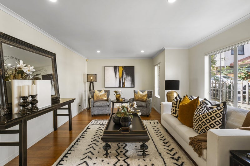 17 Goldstine Place, Royal Oak, Auckland - Carousel 2