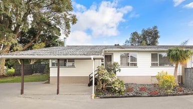 1/24 Medina Place, Half Moon Bay, Auckland - Carousel 1