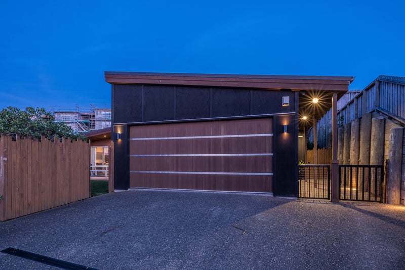 31 Ashwood Street, Woodridge, Wellington - Carousel 2