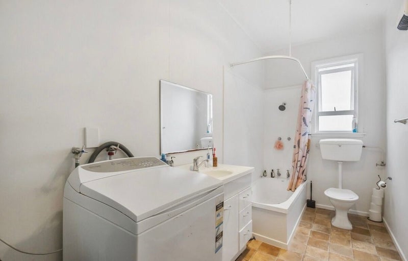 23 Royal Crescent, Saint Kilda, Dunedin - Carousel 10