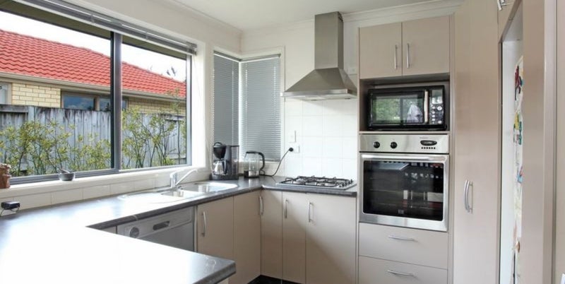 11 St Johns Avenue, Hamilton East, Hamilton - Carousel 10