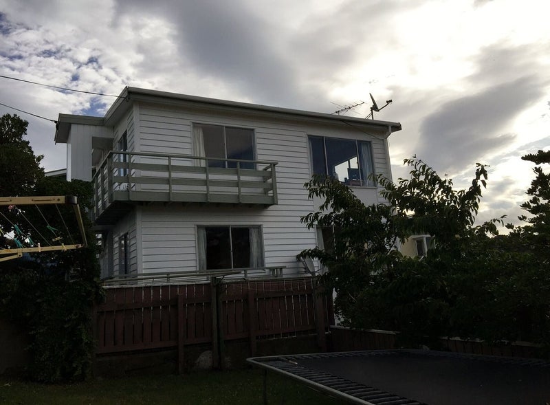 2 Overtoun Terrace, Hataitai, Wellington - Carousel 18