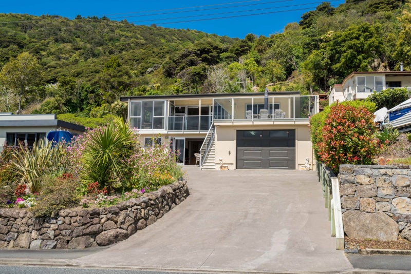 2399 Whangarei Heads Road, Whangarei - Carousel 1
