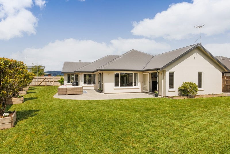 25 Rodeo Drive, Kelvin Grove, Palmerston North - Carousel 2