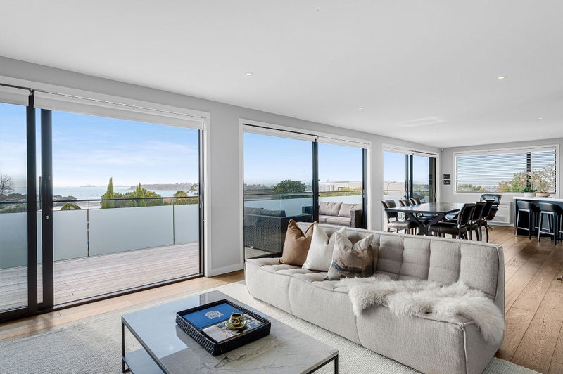 5 Vanessa Crescent, Glendowie, Auckland - Carousel 1