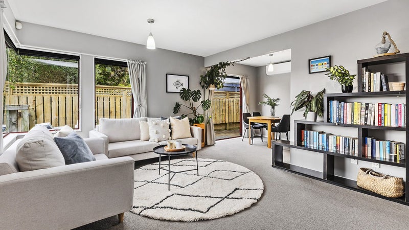 26A Black Rock Road, Newlands, Wellington - Carousel 1