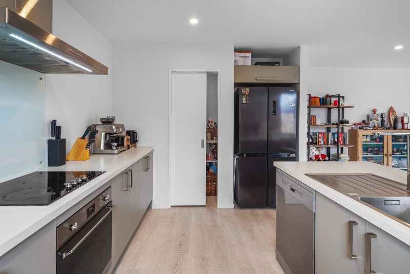 31 Borthwick Street, Belfast, Christchurch - Carousel 2