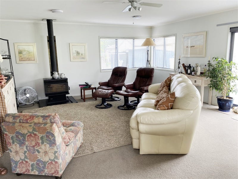 3A Tudor Grove, Whitianga - Carousel 2