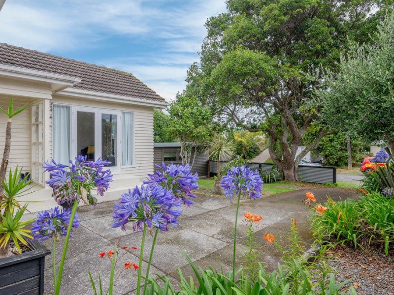122 Renown Road, Raumati South, Paraparaumu - Carousel 2