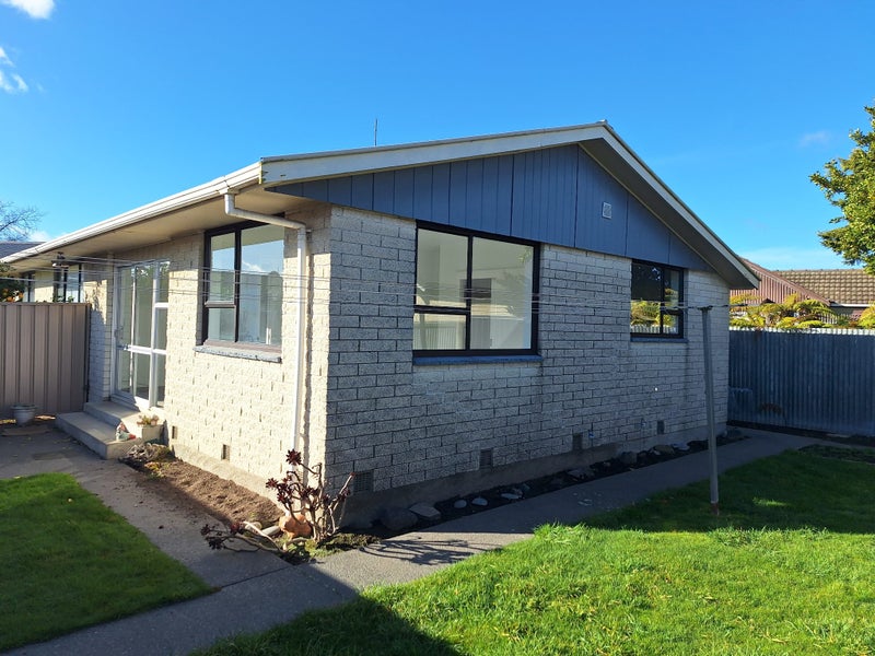 105 Foremans Road, Islington, Christchurch - Carousel 1