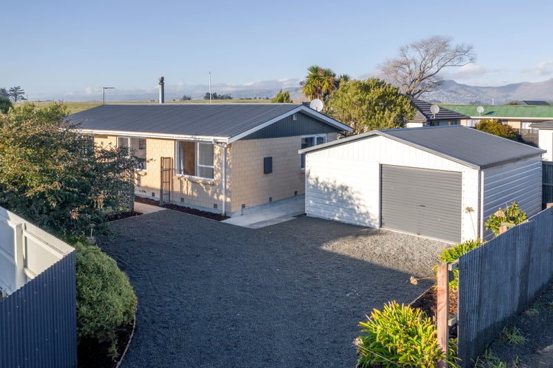 8 Cornet Lane, Aranui, Christchurch - Carousel 1