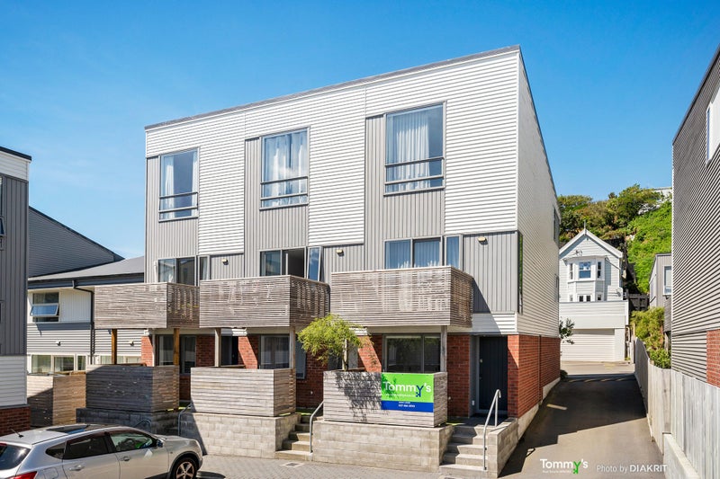 6/24 Princess Terrace, Newtown, Wellington - Carousel 1