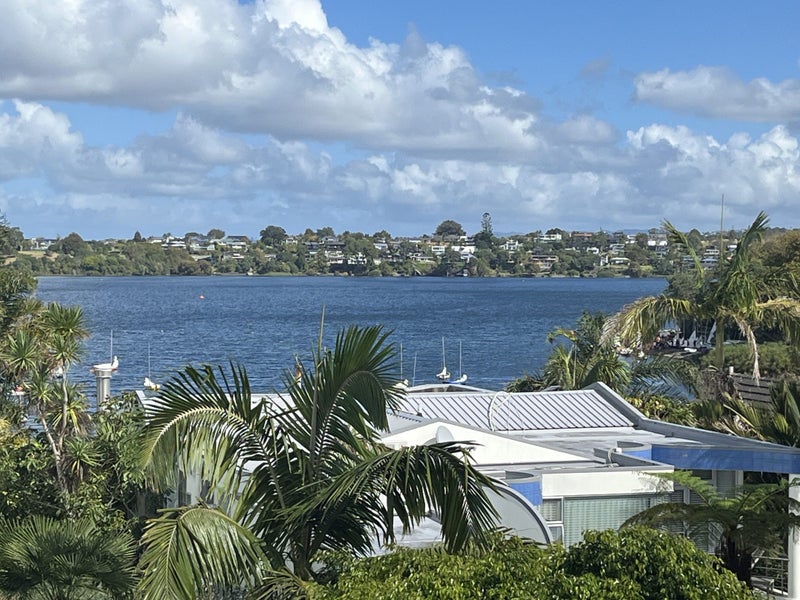 2/40 Kitchener Road, Milford, Auckland - Carousel 1