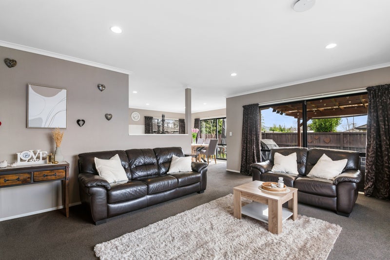 22B Dickens Street, Owhata, Rotorua - Carousel 2