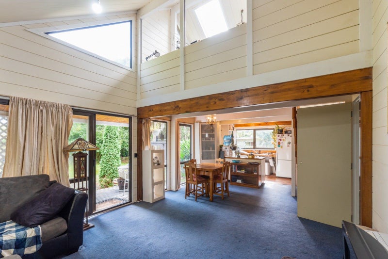 1 Kew Grove, Raumati Beach, Paraparaumu - Carousel 2