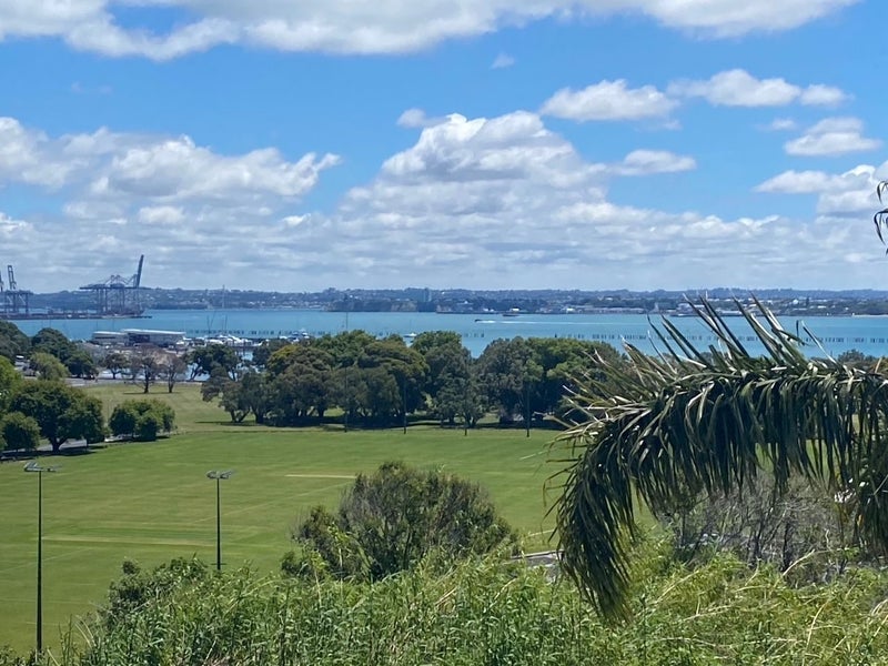 28B Takitimu Street, Orakei, Auckland - Carousel 1